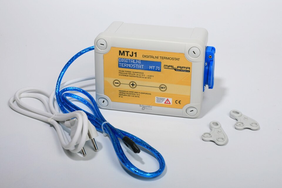 Instrumento digital com visor e controles